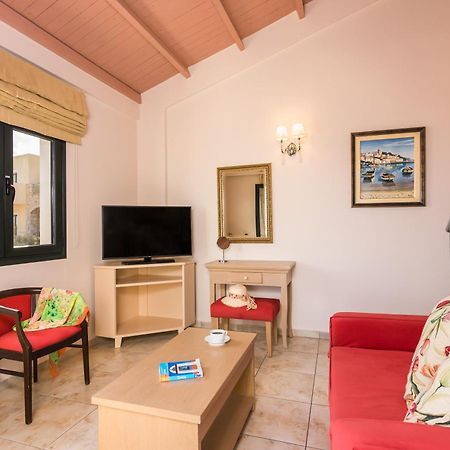Pilot'S Villas Luxury Suites Hersonissos  Bagian luar foto