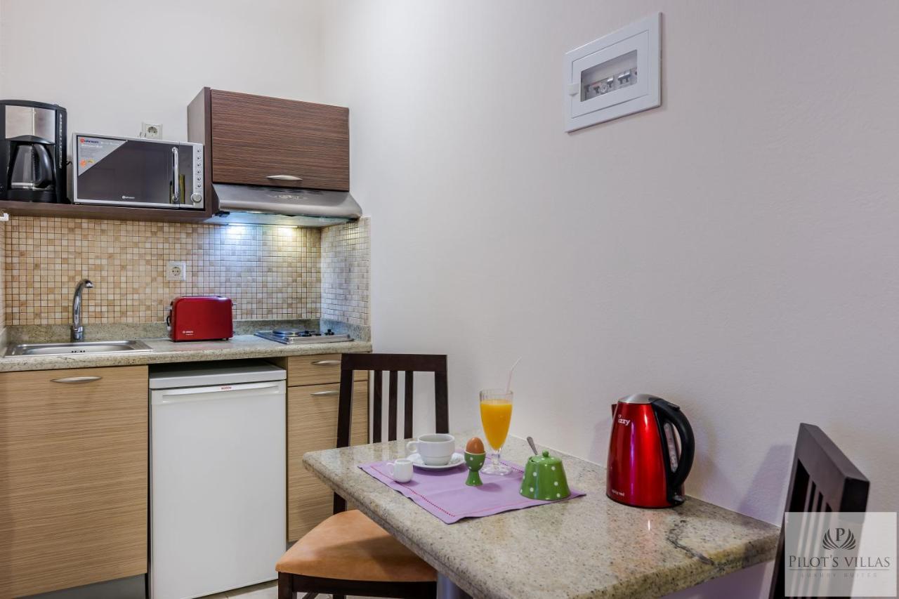 Pilot'S Villas Luxury Suites Hersonissos  Bagian luar foto