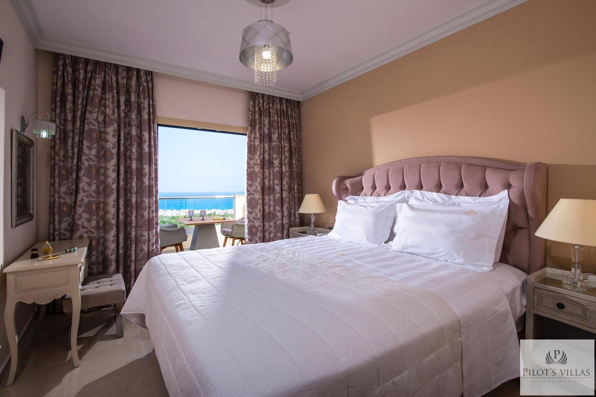 Pilot'S Villas Luxury Suites Hersonissos  Ruang foto